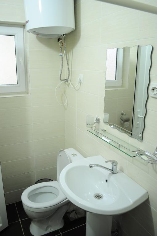 Dome Hotel โชลปอน-อาตา ภายนอก รูปภาพ
